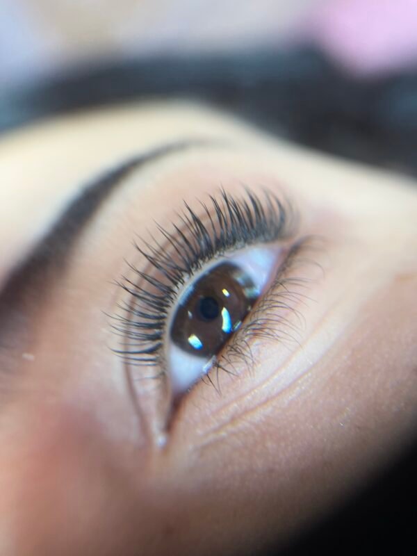 Lash Lifting