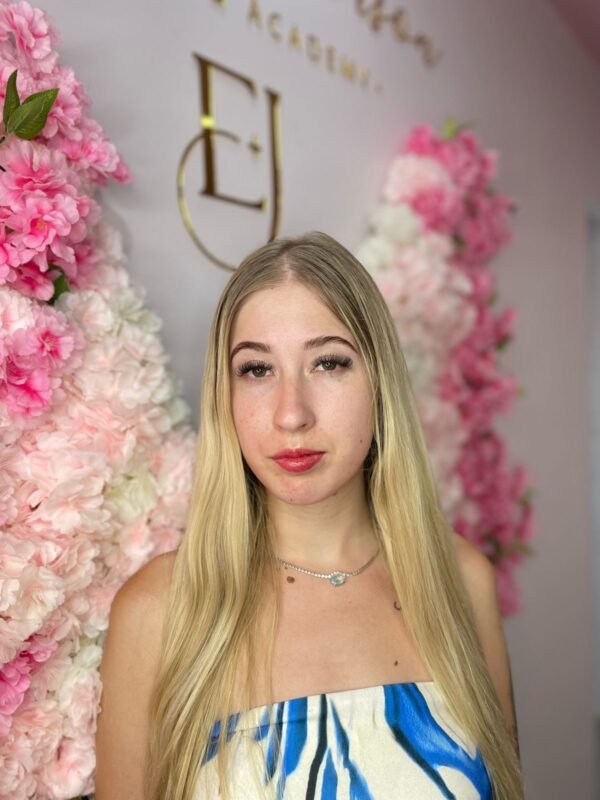 Pigmentação labial + revitalização - Image 2